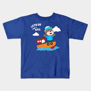 Cute bear the animal sailor on the boat with cartoon style. Kids T-Shirt